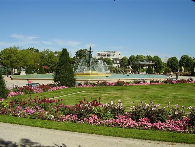 Les jardins d'Angers - Le Grand Hôtel de la Gare 3 étoiles