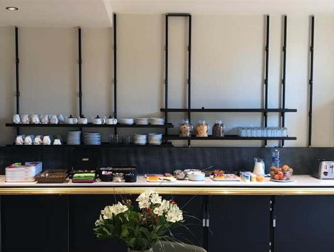 Grand Hôtel de la Gare Angers - petit déjeuner buffet - Le Grand Hôtel de la Gare 3 étoiles