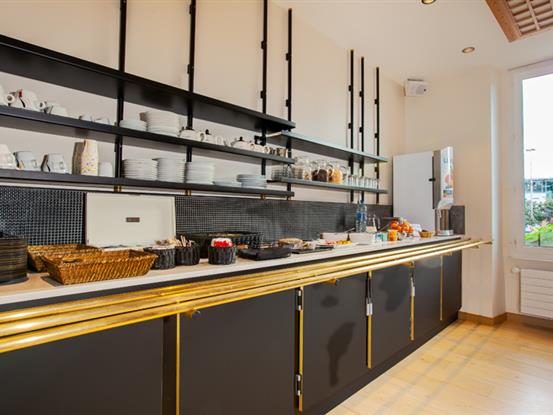 Petit déjeuner buffet au grand hôtel de la Gare à Angers - Le Grand Hôtel de la Gare 3 étoiles
