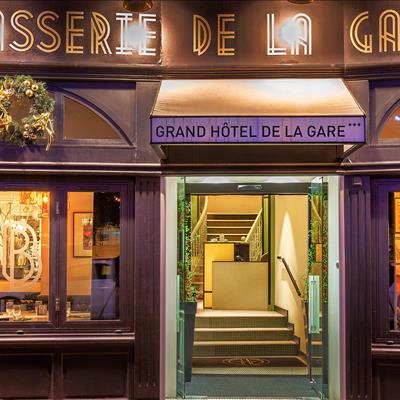 Façade du Grand Hôtel de la Gare à Angers - Le Grand Hôtel de la Gare 3 étoiles