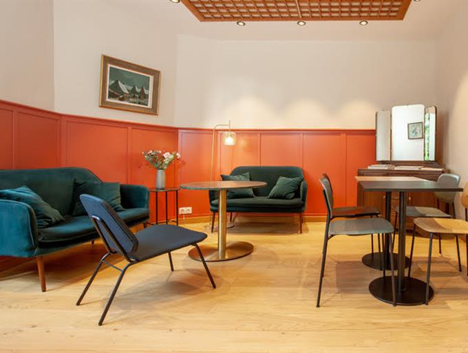 Salle de réunion à Angers - max 8 personnes - Le Grand Hôtel de la Gare 3 étoiles